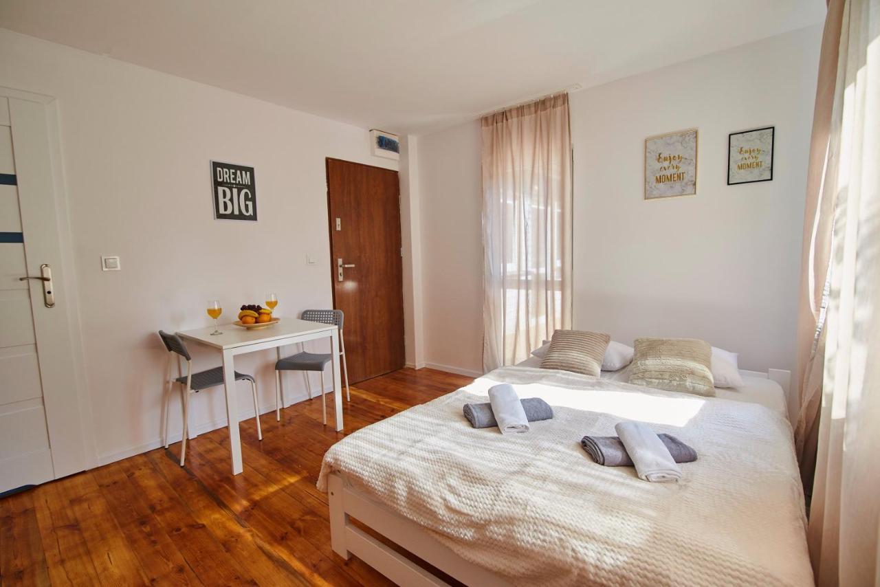 Regem Apartments Plonska Warsaw Ngoại thất bức ảnh