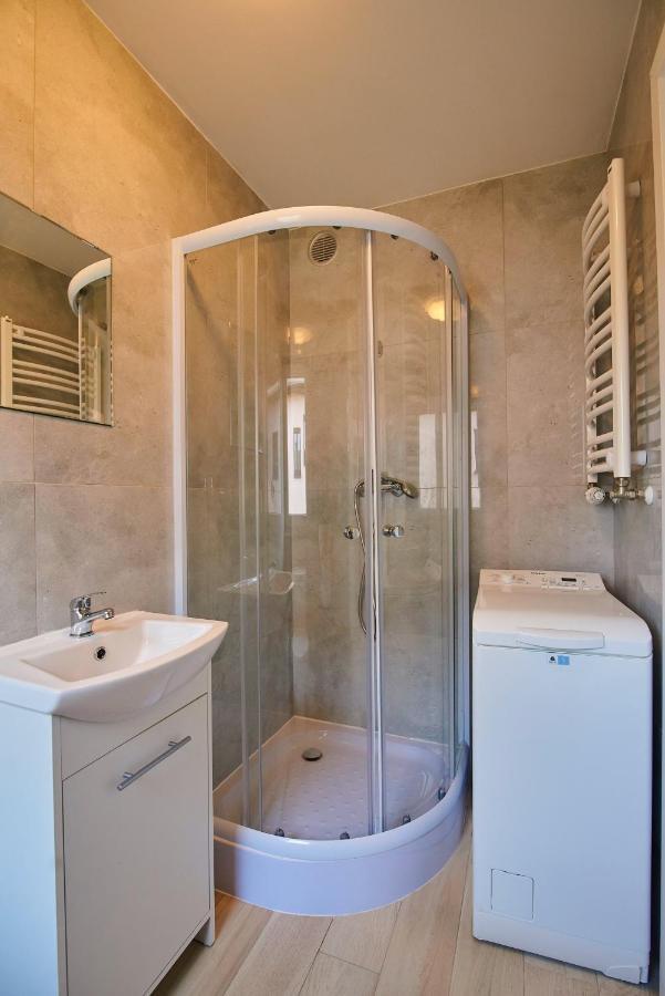 Regem Apartments Plonska Warsaw Ngoại thất bức ảnh